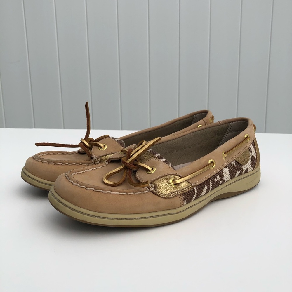 Women’s Giraffe Print Sperry
